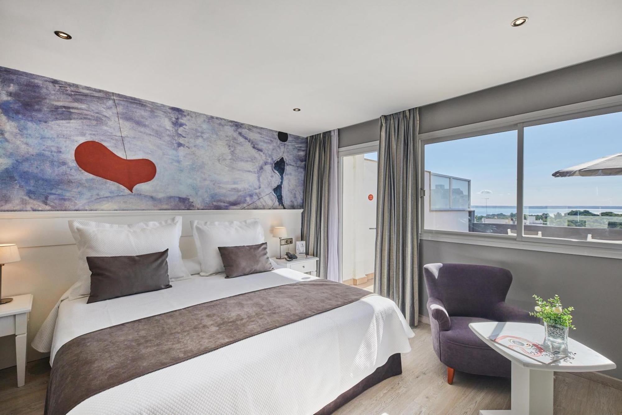 Deluxe Double or Twin Room Sea View