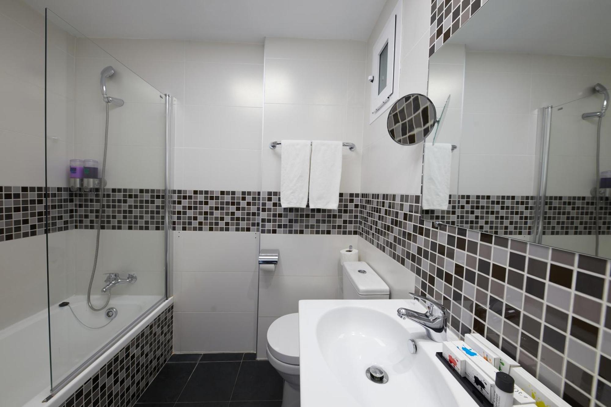 Double or Twin Room Balcony
